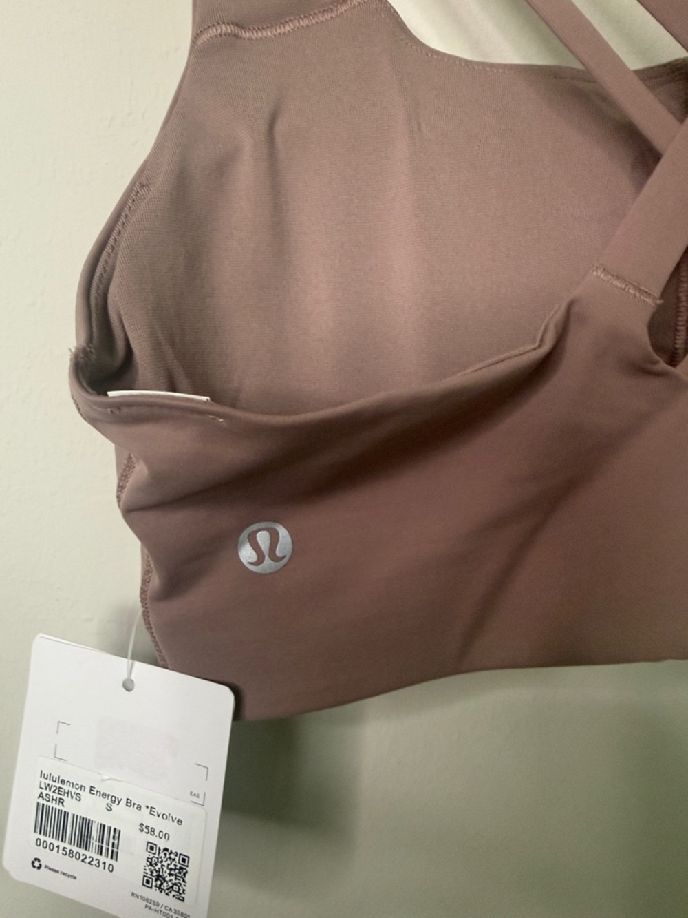 Lululemon Energy Bra *evolve - Picture 3 of 6